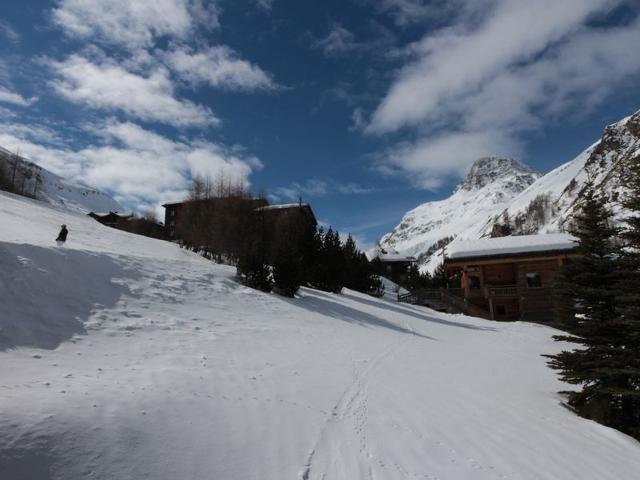 Cozy, Well-Maintained Apartment at the Foot of the Slopes with Parking FR-1-694-226 - Val d'Isère Le Châtelard