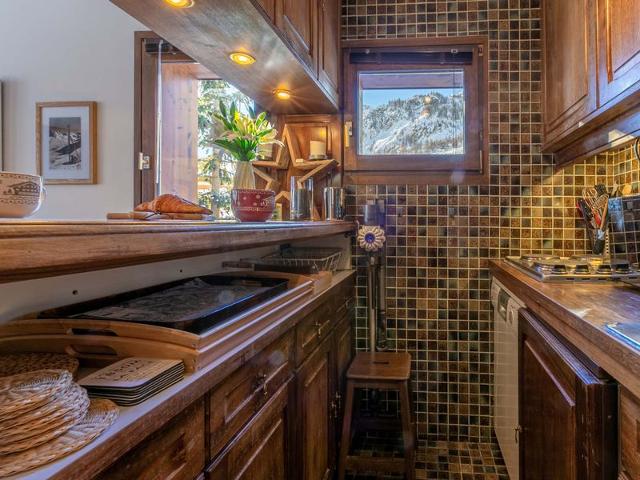 Cozy 2-Room Apartment in Central Val-d'Isère, Steps from Slopes FR-1-694-279 - Val d'Isère Centre