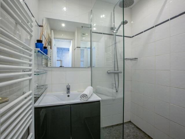 Spacious 8-person apartment with WiFi, balcony and renovated kitchen FR-1-694-94 - Val d'Isère La Daille