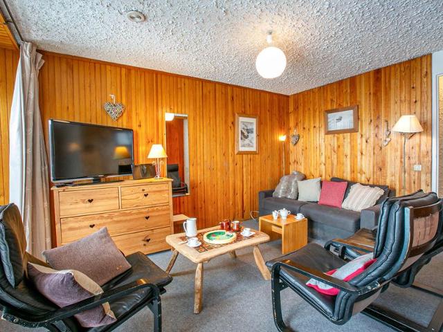 Spacious 8-person apartment with WiFi, balcony and renovated kitchen FR-1-694-94 - Val d'Isère La Daille