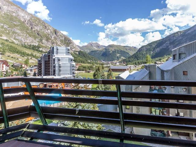 Ski-in/ski-out apartment in La Daille with balcony and equipped kitchen FR-1-694-175 - Val d'Isère La Daille