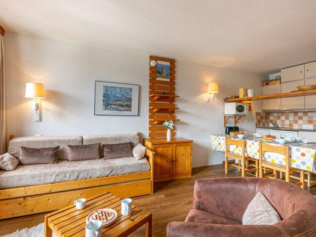 Ski-in/ski-out apartment in La Daille with balcony and equipped kitchen FR-1-694-175 - Val d'Isère La Daille
