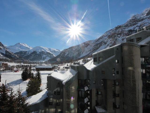 Ski-in/ski-out apartment in La Daille with balcony and equipped kitchen FR-1-694-175 - Val d'Isère La Daille