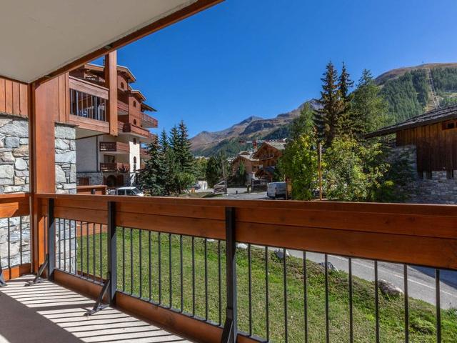 Functional Apartment with Covered Parking, Steps from Slopes and Town Center FR-1-694-284 - Val d'Isère Centre