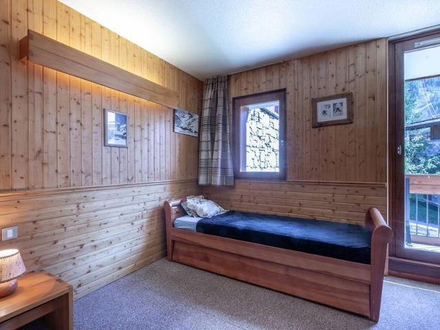Functional Apartment with Covered Parking, Steps from Slopes and Town Center FR-1-694-284 - Val d'Isère Centre