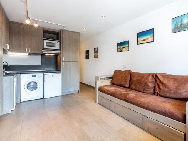 Luxury Studio with Balcony, Ski-in/Ski-out, Central Val-d'Isère FR-1-694-299 - Val d'Isère Centre