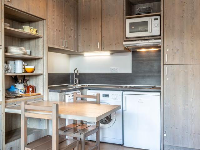 Luxury Studio with Balcony, Ski-in/Ski-out, Central Val-d'Isère FR-1-694-299 - Val d'Isère Centre
