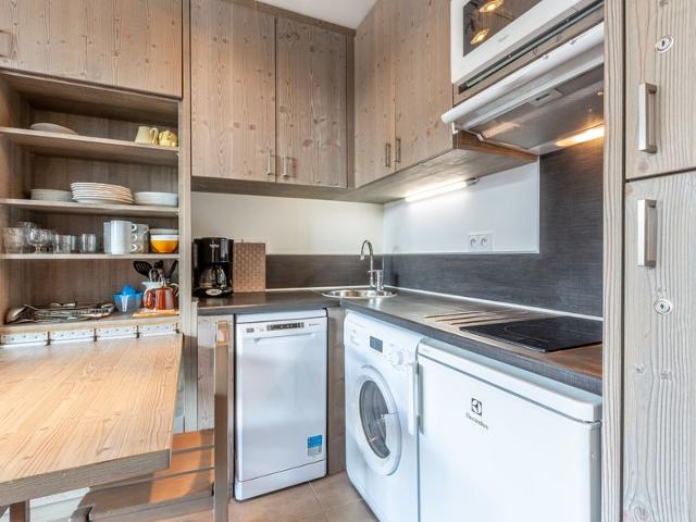 Luxury Studio with Balcony, Ski-in/Ski-out, Central Val-d'Isère FR-1-694-299 - Val d'Isère Centre