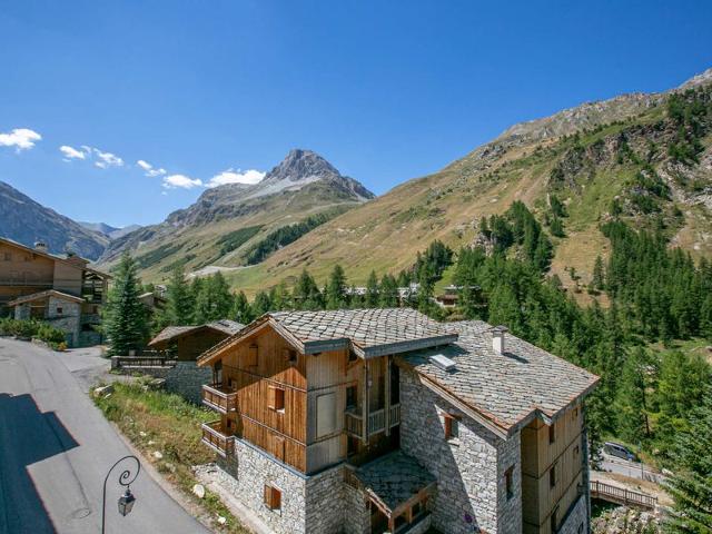 Luxurious Duplex: Ski-In/Out, Fireplace, Balcony, Garage, WiFi – Ultimate Alpine Retreat FR-1-694-11 - Val d'Isère Le Châtelard