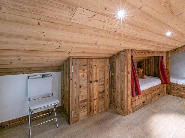 Luxurious Duplex: Ski-In/Out, Fireplace, Balcony, Garage, WiFi – Ultimate Alpine Retreat FR-1-694-11 - Val d'Isère Le Châtelard