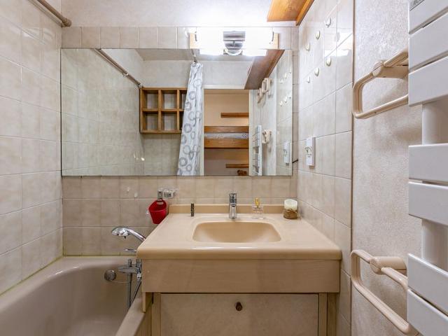 Cozy Studio Near Val-d'Isère Center, Parking, Pet-Friendly FR-1-694-59 - Val d'Isère Centre