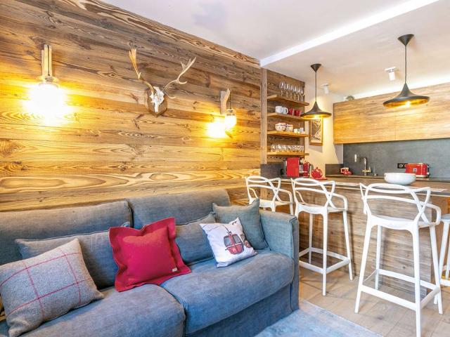 Luxury Apartment at the Foot of the Slopes with WiFi and Covered Parking FR-1-694-153 - Val d'Isère Centre