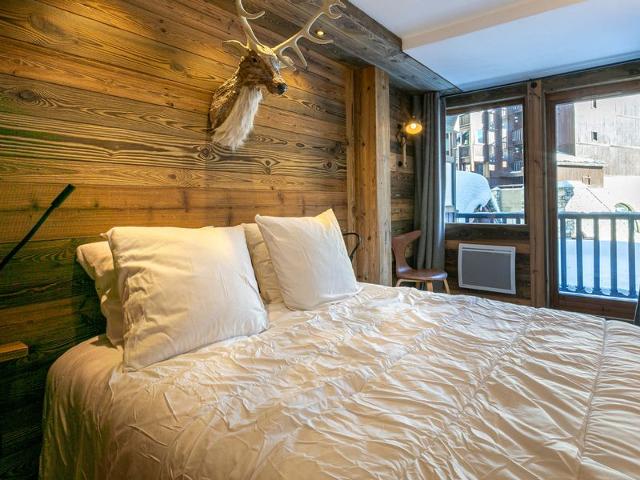 Luxury Apartment at the Foot of the Slopes with WiFi and Covered Parking FR-1-694-153 - Val d'Isère Centre