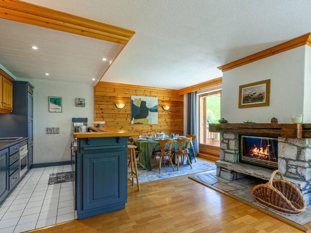 Luxury Apartment in Legettaz with Fireplace, WiFi, and Garage FR-1-694-359 - Val d'Isère Le Châtelard