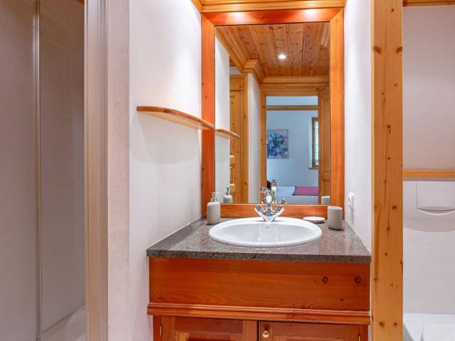 Luxury Apartment in Legettaz with Fireplace, WiFi, and Garage FR-1-694-359 - Val d'Isère Le Châtelard