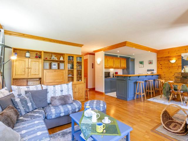 Luxury Apartment in Legettaz with Fireplace, WiFi, and Garage FR-1-694-359 - Val d'Isère Le Châtelard