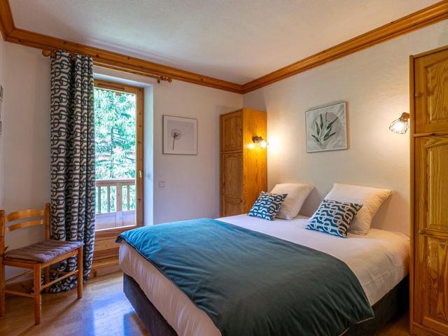 Luxury Apartment in Legettaz with Fireplace, WiFi, and Garage FR-1-694-359 - Val d'Isère Le Châtelard