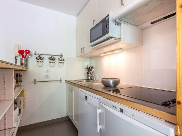 Spacious 4-Room Apartment in Val-d'Isère with WiFi, Parking, and South/West Facing Balcony FR-1-694-151 - Val d'Isère Le Châtelard
