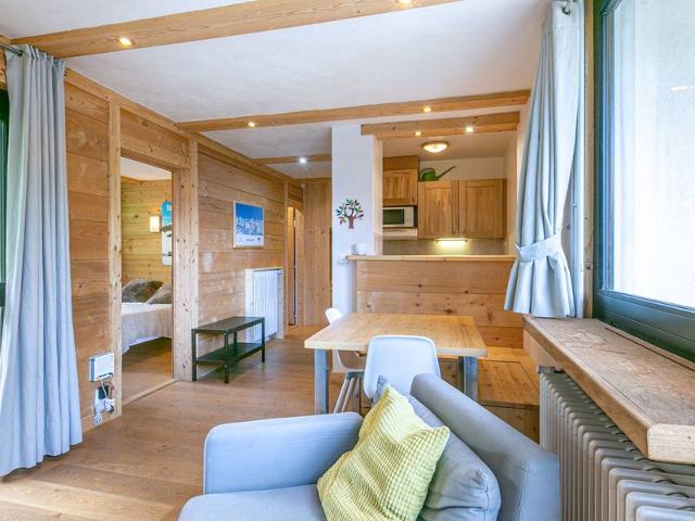 Elegant 3-Room Apartment with Balcony in Central Val-d'Isère – Sleeps 6, Modern Amenities FR-1-694-1 - Val d'Isère Centre