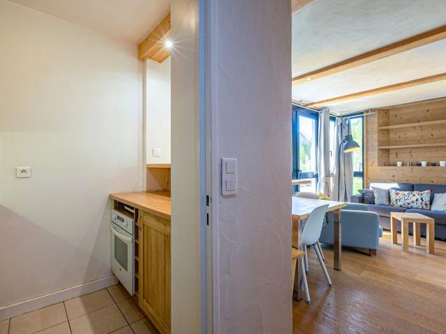 Elegant 3-Room Apartment with Balcony in Central Val-d'Isère – Sleeps 6, Modern Amenities FR-1-694-1 - Val d'Isère Centre