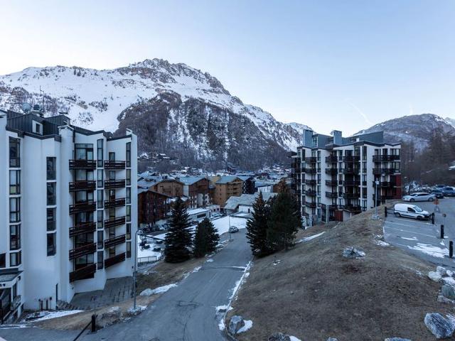 Elegant 3-Room Apartment with Balcony in Central Val-d'Isère – Sleeps 6, Modern Amenities FR-1-694-1 - Val d'Isère Centre