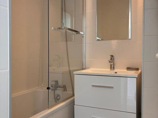 Charming Ground-Floor Apt, Ski-In/Ski-Out, Sleeps 6, WiFi, Winter Linens & Final Cleaning Included FR-1-634-101 - Avoriaz