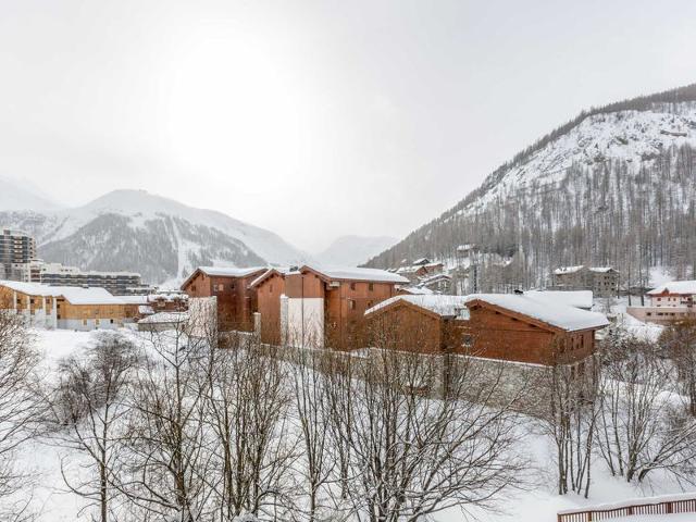 Elegant apartment in Val-d'Isère with balcony, parking, wifi FR-1-694-270 - Val d'Isère Centre