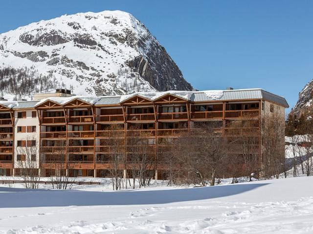 Elegant apartment in Val-d'Isère with balcony, parking, wifi FR-1-694-270 - Val d'Isère Centre