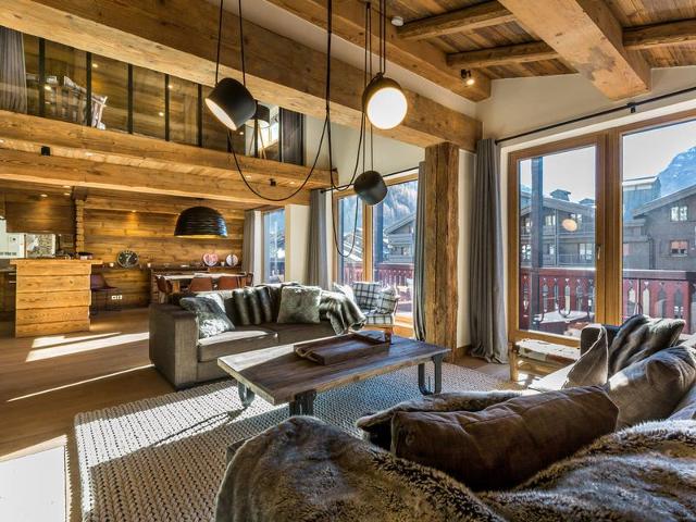 Luxury chalet with fireplace and concierge service in Val-d'Isère FR-1-694-23 - Val d'Isère Centre