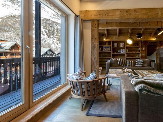 Luxury chalet with fireplace and concierge service in Val-d'Isère FR-1-694-23 - Val d'Isère Centre