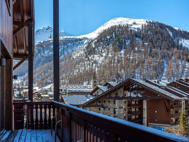 Luxury chalet with fireplace and concierge service in Val-d'Isère FR-1-694-23 - Val d'Isère Centre