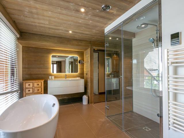 Luxury apartment with fireplace, balcony and wifi in Val-d'Isère FR-1-694-320 - Val d'Isère Centre