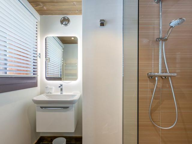 Luxury apartment with fireplace, balcony and wifi in Val-d'Isère FR-1-694-320 - Val d'Isère Centre