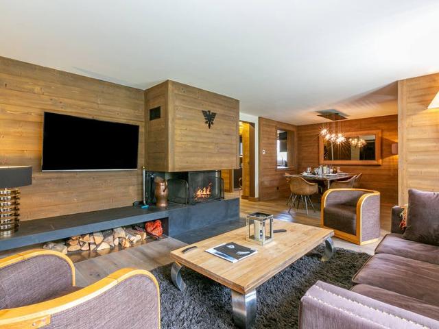 Luxury apartment with fireplace, balcony and wifi in Val-d'Isère FR-1-694-320 - Val d'Isère Centre
