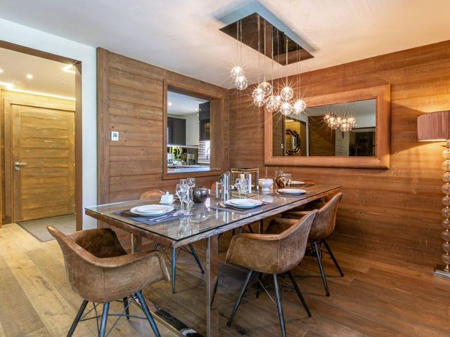 Luxury apartment with fireplace, balcony and wifi in Val-d'Isère FR-1-694-320 - Val d'Isère Centre