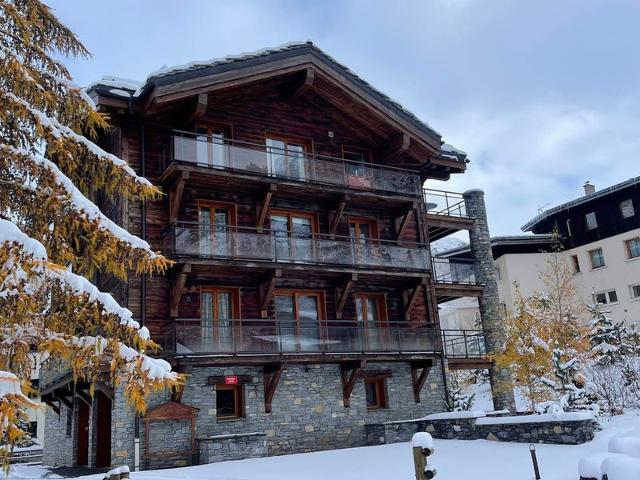 Luxury apartment with fireplace, balcony and wifi in Val-d'Isère FR-1-694-320 - Val d'Isère Centre