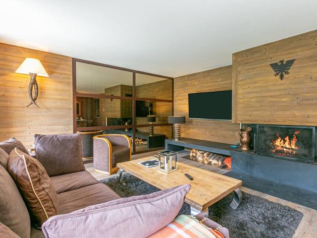 Luxury apartment with fireplace, balcony and wifi in Val-d'Isère FR-1-694-320 - Val d'Isère Centre