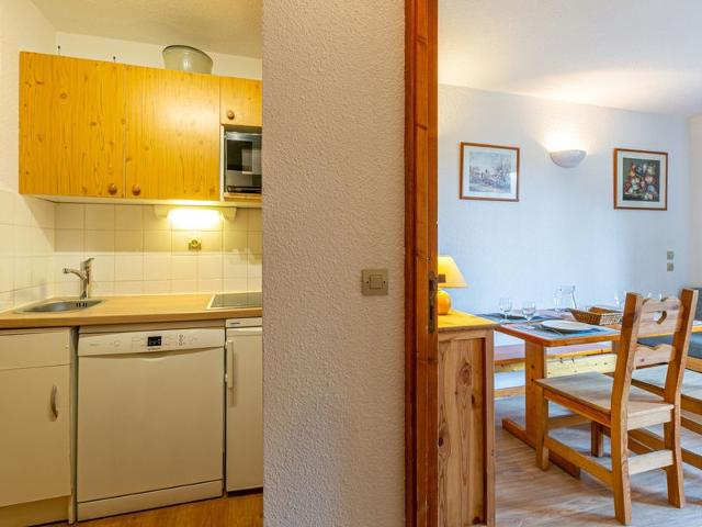 Classic and Clean Apartment at the Foot of the Slopes, Near Kids’ Village FR-1-694-66 - Val d'Isère Centre