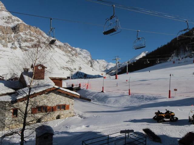 Classic and Clean Apartment at the Foot of the Slopes, Near Kids’ Village FR-1-694-66 - Val d'Isère Centre