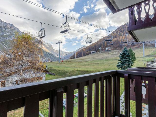 Classic and Clean Apartment at the Foot of the Slopes, Near Kids’ Village FR-1-694-66 - Val d'Isère Centre
