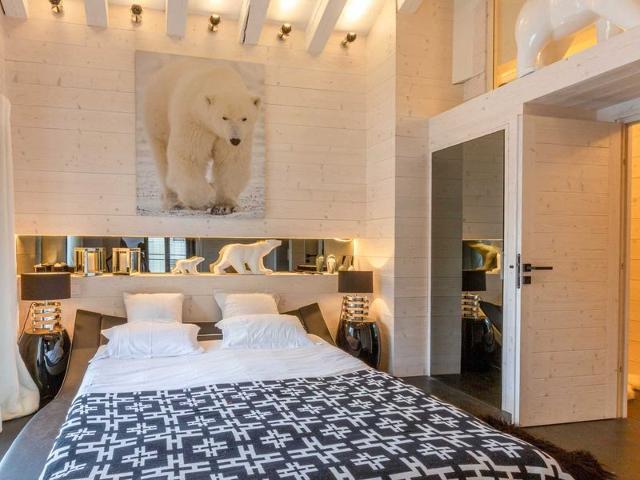 Prestige and luxury in the heart of Val-d'Isère, close to the slopes FR-1-694-323 - Val d'Isère Centre