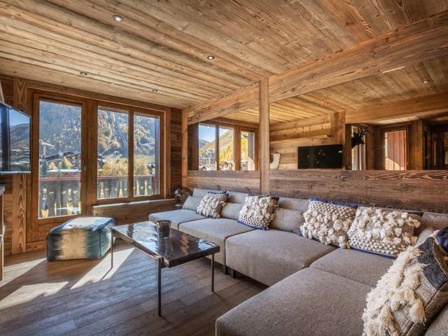 Luxury 4-room apartment with balcony, wifi, parking and concierge services FR-1-694-30 - Val d'Isère Centre