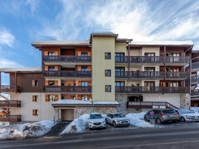 Luxury 4-room apartment with balcony, wifi, parking and concierge services FR-1-694-30 - Val d'Isère Centre