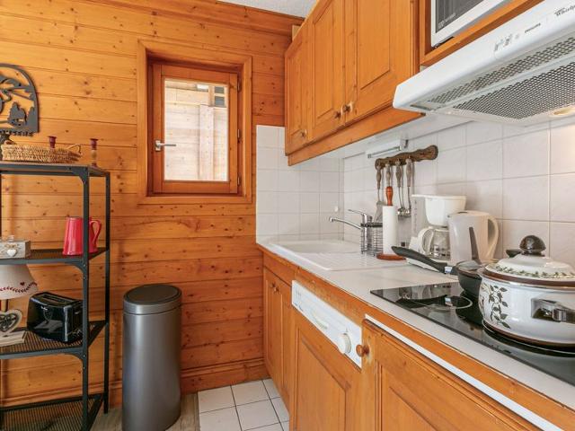 Charming 2-bedroom apartment with balcony and WiFi in Val-d'Isère FR-1-694-201 - Val d'Isère Centre