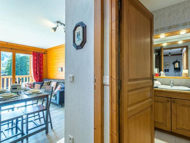 Charming 2-bedroom apartment with balcony and WiFi in Val-d'Isère FR-1-694-201 - Val d'Isère Centre
