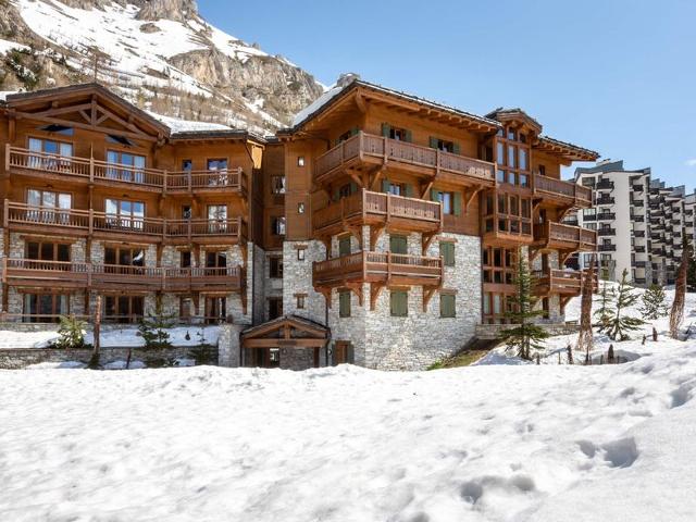 Luxury Apartment with Large South-Facing Terrace in Val-d'Isère Center FR-1-694-202 - Val d'Isère Centre