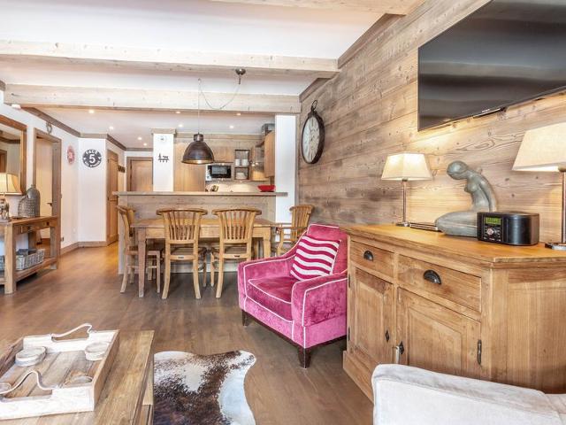 Luxury Apartment with Large South-Facing Terrace in Val-d'Isère Center FR-1-694-202 - Val d'Isère Centre
