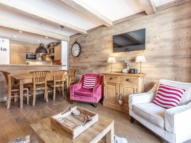 Luxury Apartment with Large South-Facing Terrace in Val-d'Isère Center FR-1-694-202 - Val d'Isère Centre