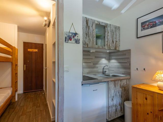 Renovated studio with balcony, parking and near slopes in Val-d'Isère FR-1-694-287 - Val d'Isère Centre