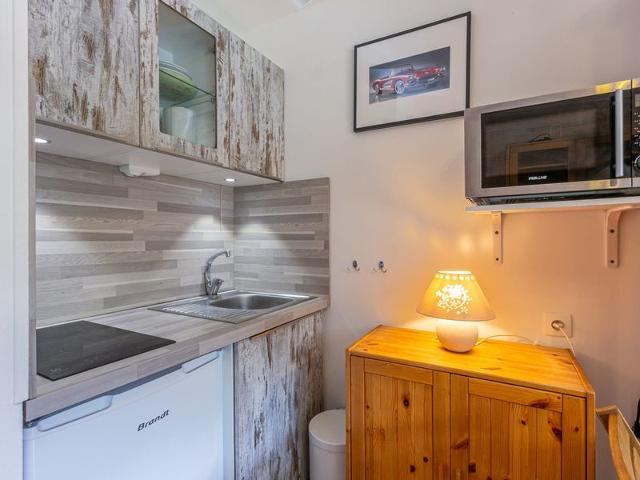 Renovated studio with balcony, parking and near slopes in Val-d'Isère FR-1-694-287 - Val d'Isère Centre